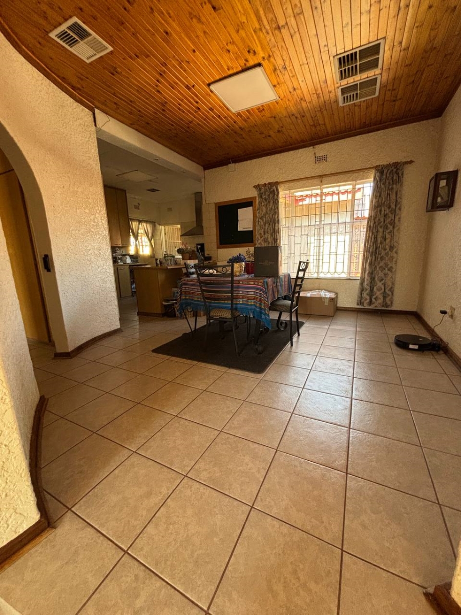 4 Bedroom Property for Sale in Postmasburg Northern Cape